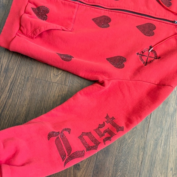 NYC Beyond Lost Embroidered Red & Black Heart Detailed Full Zip Hoodie Women’s L - Picture 3 of 7